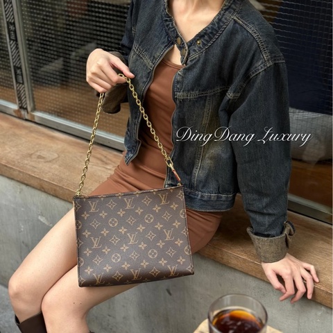 🥨近全新路易威登新版洗漱包LV原花一字拉鏈Toiltry Pouch On Chain肩背包M81412