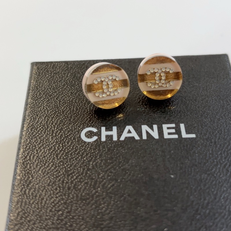 香奈兒 Chanel 水鑽精緻壓克力耳環-0