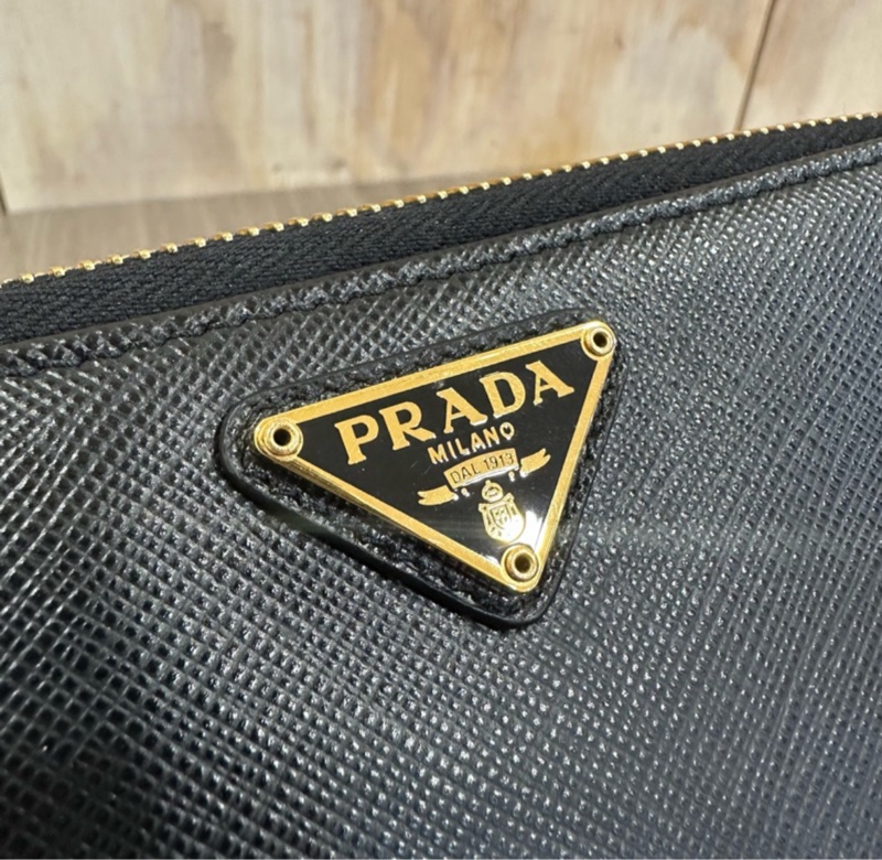 Prada 1BP024黑色防刮牛皮金色三角log鏈條Woc-26