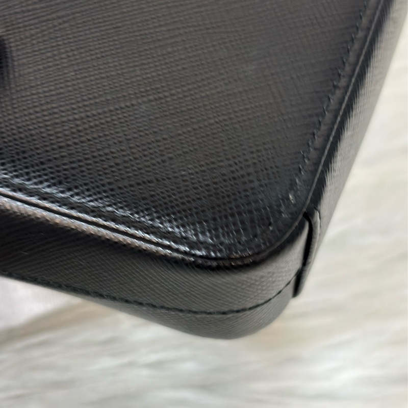 Prada 1BP024黑色防刮牛皮金色三角log鏈條Woc-52