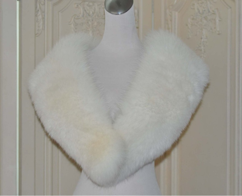 專櫃正品BURBERRY甜美粉紅格子內襯限量狐貍毛領圍披肩-1