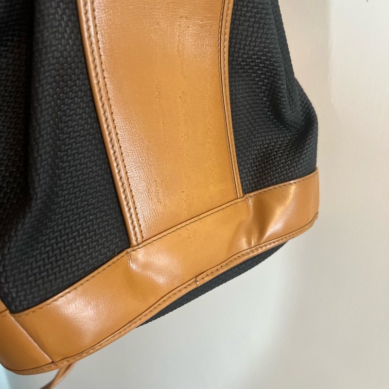 YSL啡色皮革中古特色水桶包 拆除式內袋 可調節肩帶 日本中古-16
