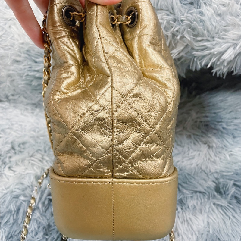 ✨三折出售✨Chanel Gabrielle招財金流浪雙色鏈條後背包 香奈兒後背包 香奈兒包包-35