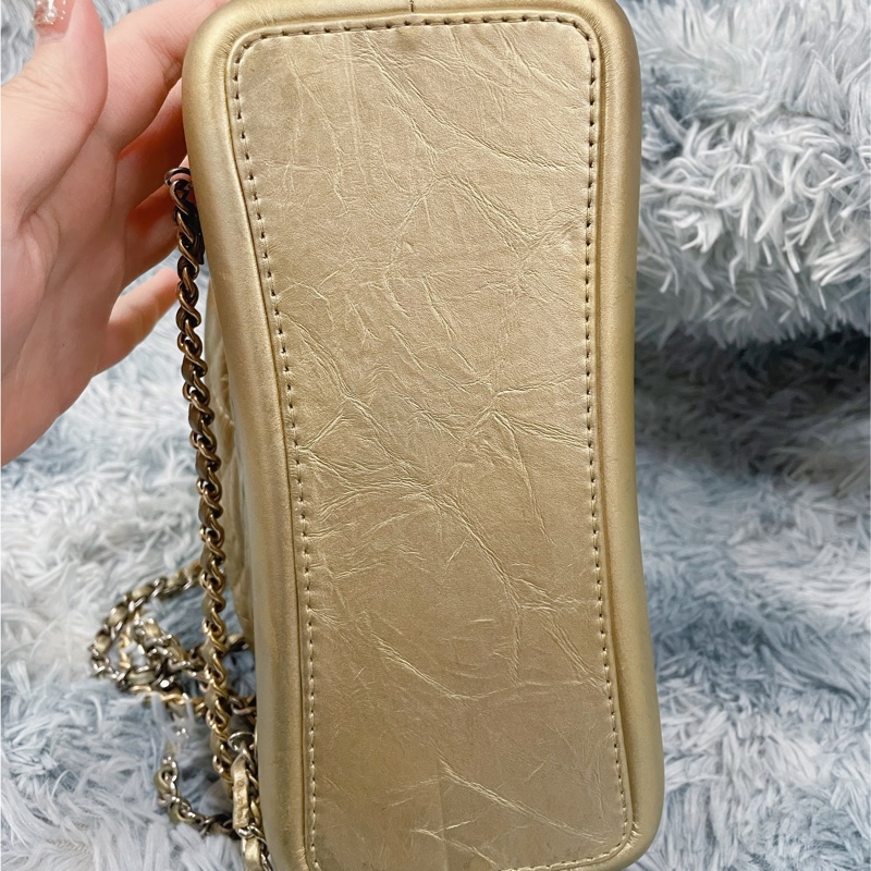 ✨三折出售✨Chanel Gabrielle招財金流浪雙色鏈條後背包 香奈兒後背包 香奈兒包包-36