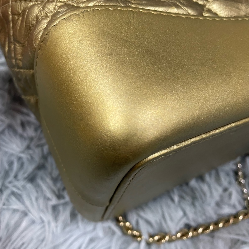 ✨三折出售✨Chanel Gabrielle招財金流浪雙色鏈條後背包 香奈兒後背包 香奈兒包包-41