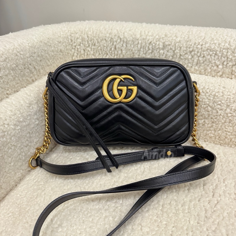 GUCCI GG Marmont絎縫皮革斜背/相機包(黑色) 99新近全新。-0