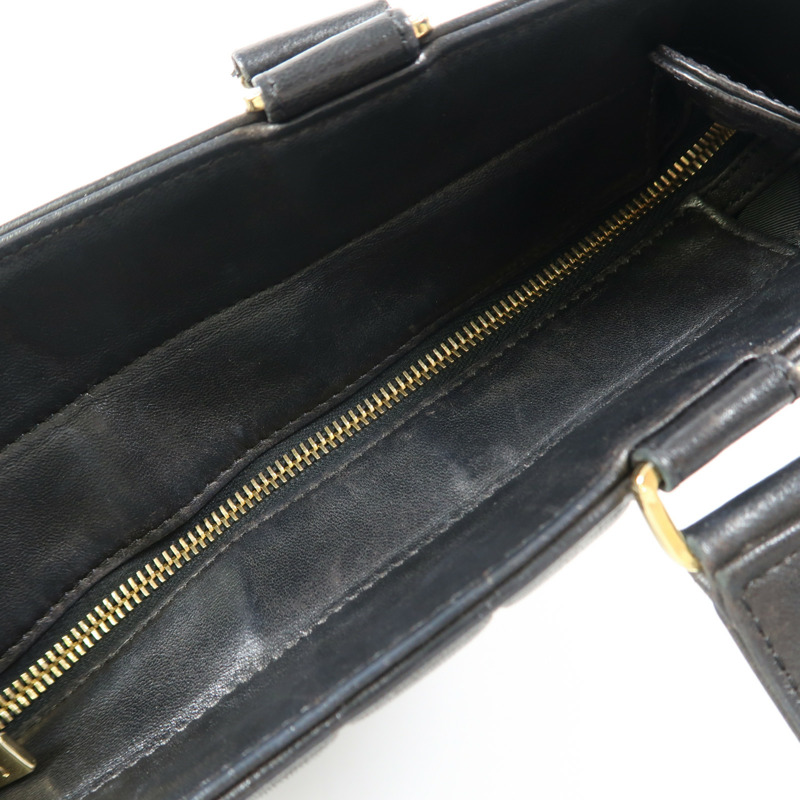 CHANEL 牛皮皮革Handbag金扣手挽袋-17
