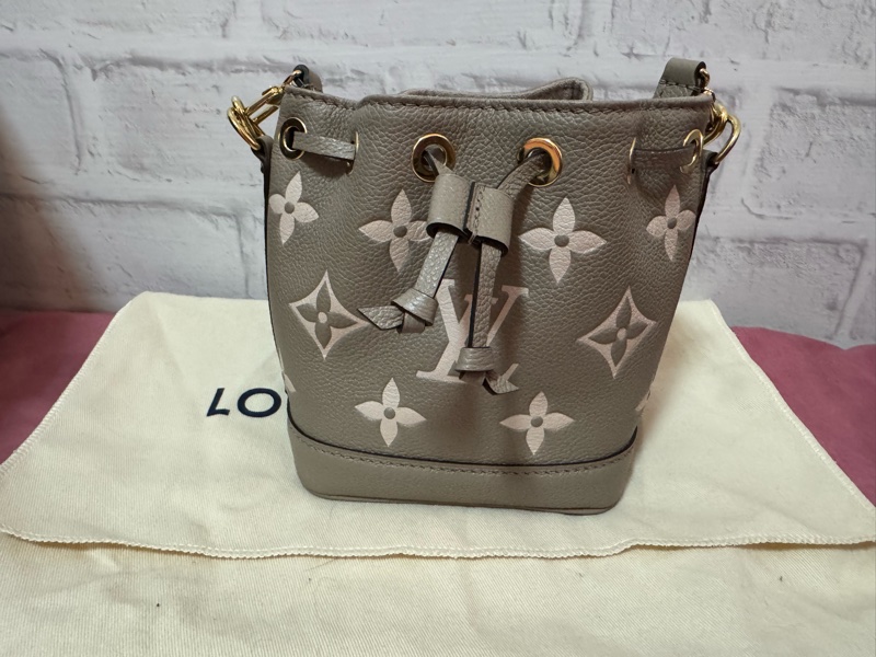 LOUIS VUITTON 新款 NANO NOE斑鳩灰壓印老花水桶包LV-0