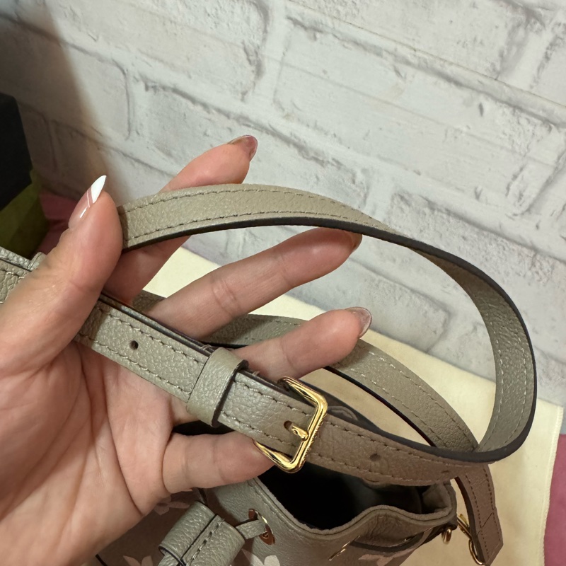 LOUIS VUITTON 新款 NANO NOE斑鳩灰壓印老花水桶包LV-14