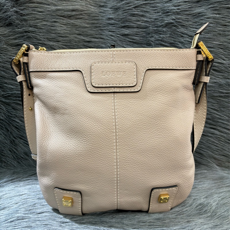 LOEWE 金釦 大象 灰 牛皮 拉鍊包 斜背包 肩背包 郵差包 航空包-0