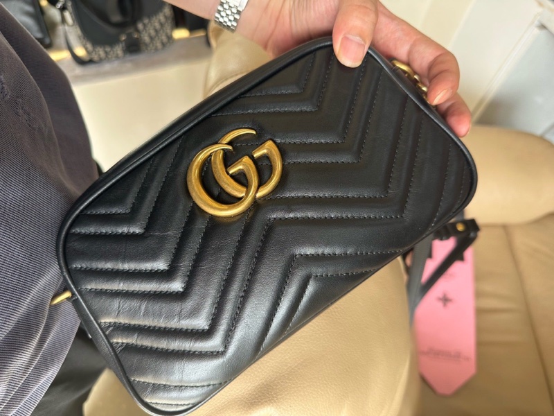 超便宜🌟 #GUCCI #馬蒙 黑金 #相機包 #馬夢 #Marmont 🉑️ 斜背 🉑️ 肩背 🉑️放手機💪🏻-29
