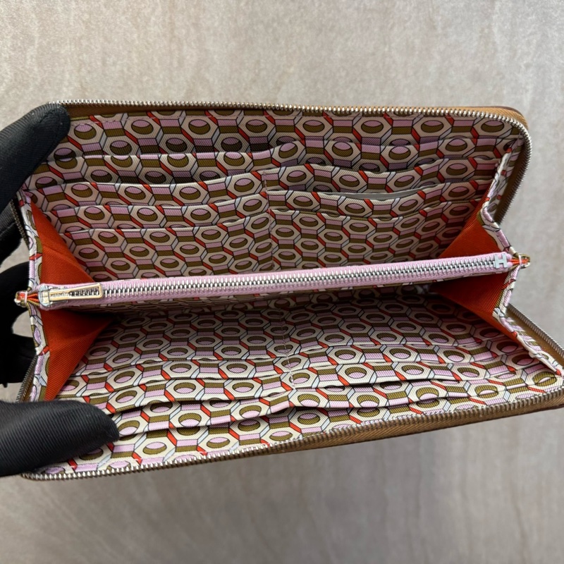 HERMES 金棕色Epsom 小牛皮Silk In Classique絲巾長夾-11