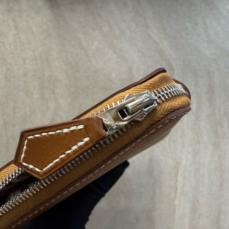 HERMES 金棕色Epsom 小牛皮Silk In Classique絲巾長夾-13