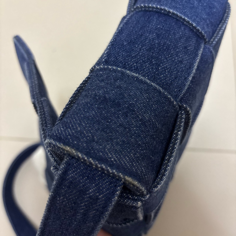 bottega veneta cassette 深色牛仔袋 15格 絕版 斜背包crossbody bag-7