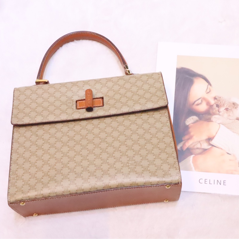 Celine 杏色手拿包🤎-0