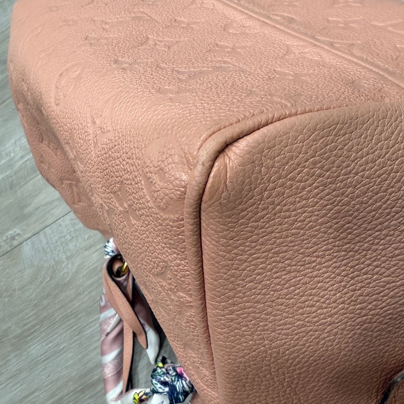 LV SPEEDY 25 全皮壓紋 櫻花粉色 手提斜背包-17