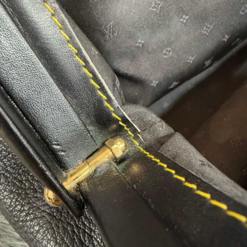 LV M91805 黑色 SUHALI 金釦 鉚釘 山羊皮 手提包 醫生包 貴婦包-23