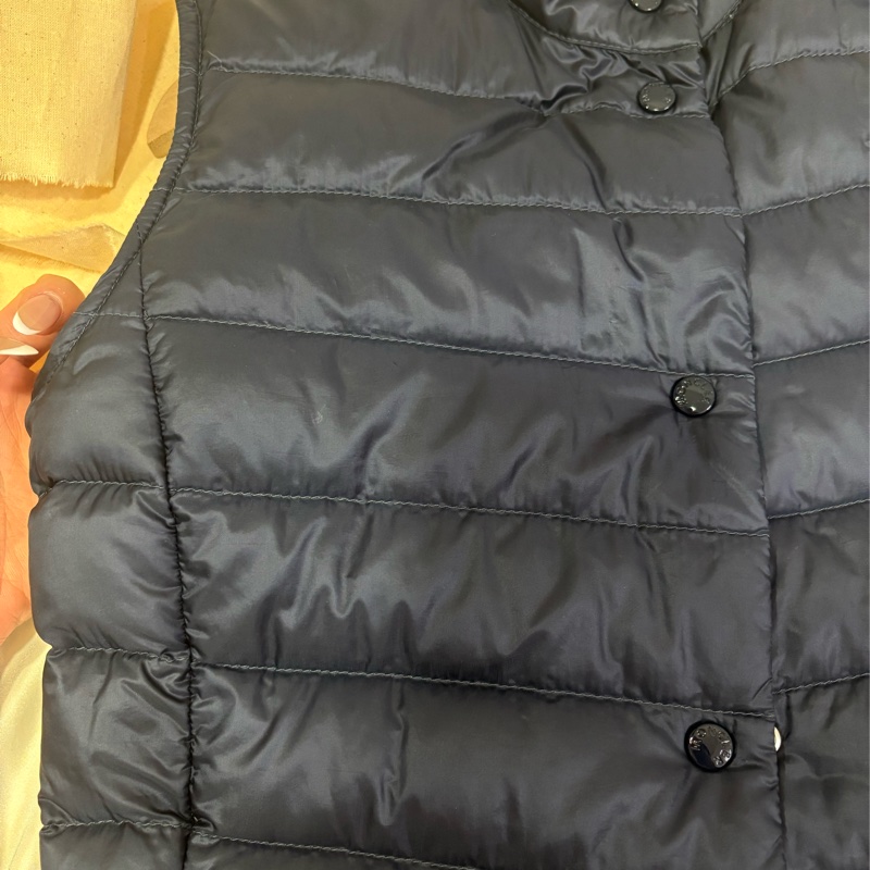 Moncler羽絨背心外套-18