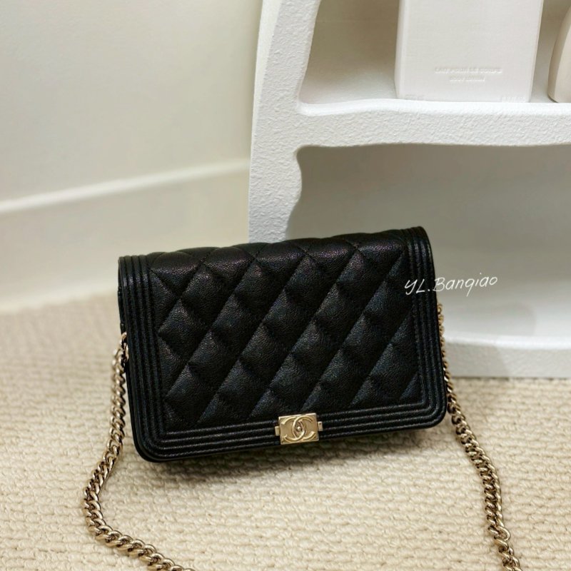 CHANEL 荔枝皮金釦 BOY WOC A81969-0