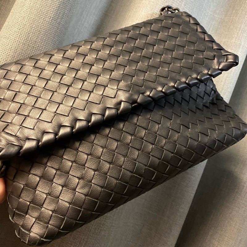 編織皮革 BV 黑色 斜背包 bottega veneta 肩背包 經典-6