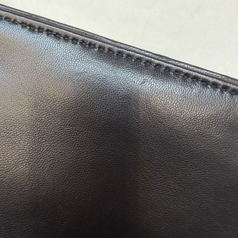 Miumiu 5BD016黑色皺摺皮革銀鏈條斜背包 Woc-30