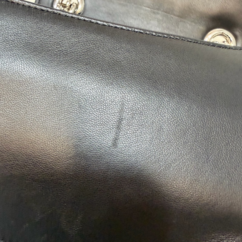 Miumiu 5BD016黑色皺摺皮革銀鏈條斜背包 Woc-33