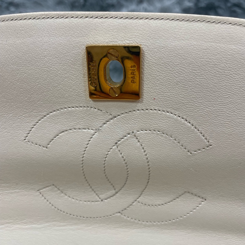 Chanel Vintage 白雪公主金扣半月包 香奈兒-20