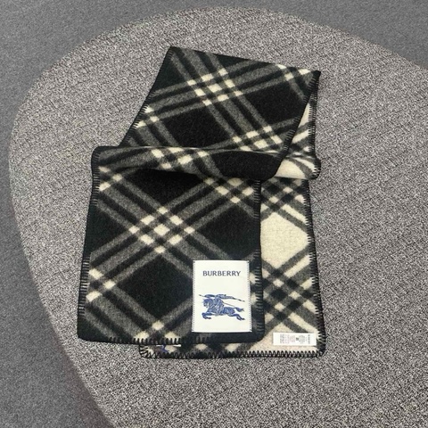 Burberry (8114301) 格子 羊羊圍巾 182x30cm