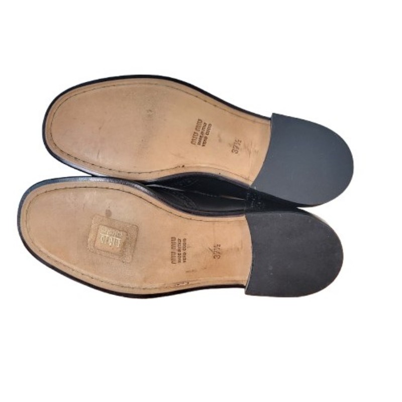 【二手良品】 Miu Miu 女款黑色皮革樂福鞋 EU37.5碼-3