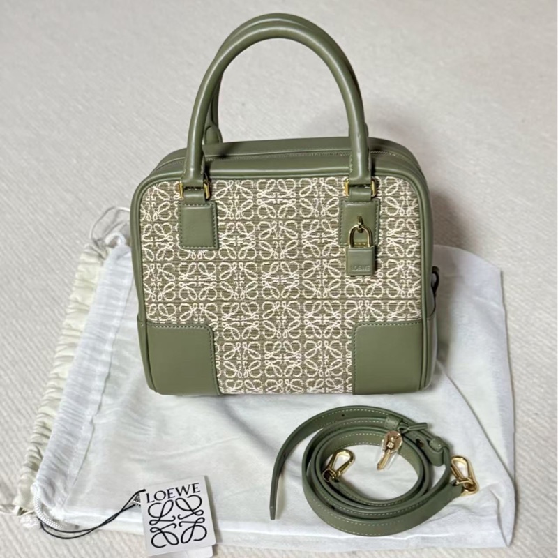 Loewe 牛油果 Amazona19-5