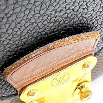 💝FuFu.Style ⟡.·* LV 金色三角鎖頭長夾錢包-29