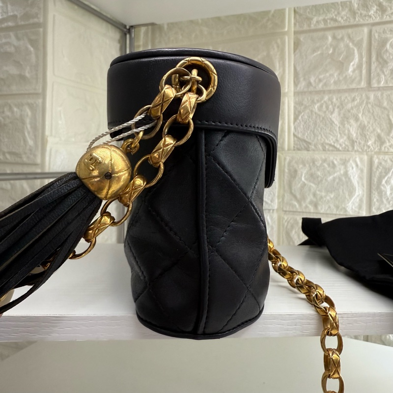 Chanel 香奈兒黑金菱格紋雕花鏈金球流蘇盒子包帶卡-13