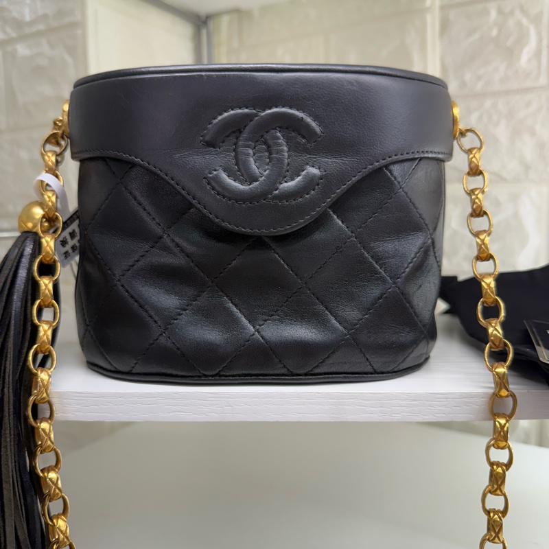 Chanel 香奈兒黑金菱格紋雕花鏈金球流蘇盒子包帶卡-16