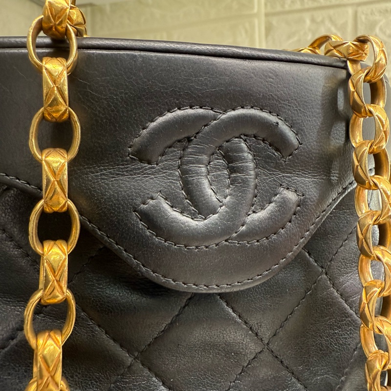 Chanel 香奈兒黑金菱格紋雕花鏈金球流蘇盒子包帶卡-17