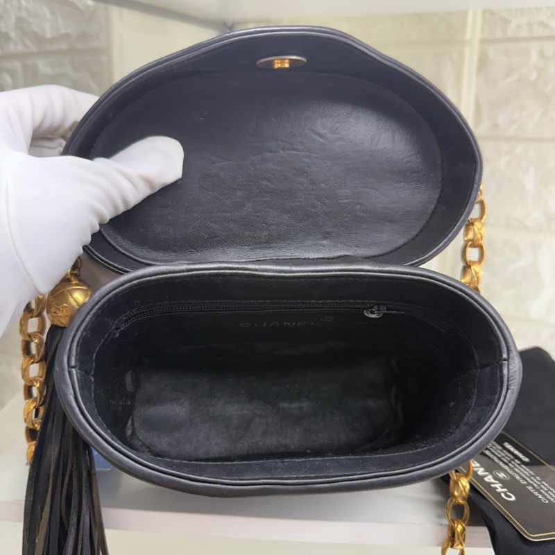 Chanel 香奈兒黑金菱格紋雕花鏈金球流蘇盒子包帶卡-20