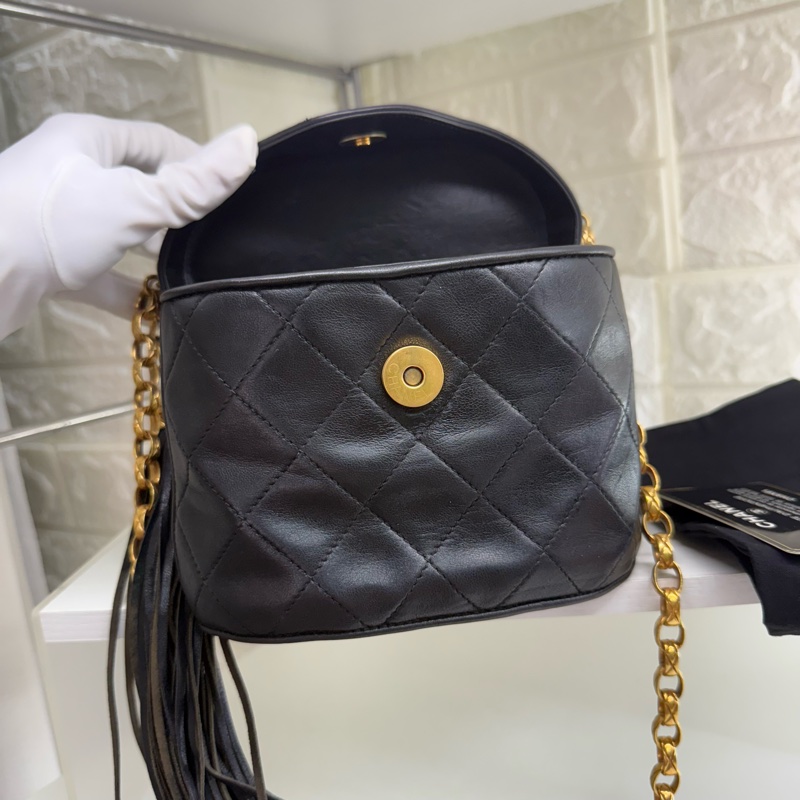 Chanel 香奈兒黑金菱格紋雕花鏈金球流蘇盒子包帶卡-21