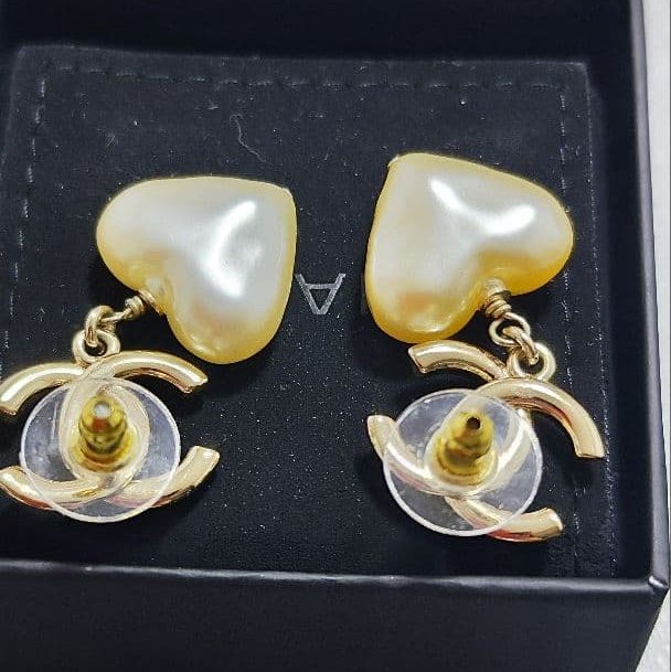 💝FuFu.Style ⟡.·* Chanel 劉詩詩同款珍珠愛心雙C小香耳環-8