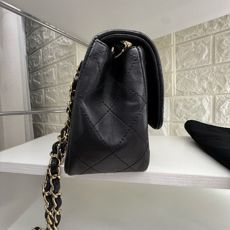 chanel香奈兒黑金菱格紋雙C扣方胖子鏈條包-13