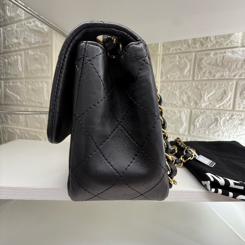 chanel香奈兒黑金菱格紋雙C扣方胖子鏈條包-14