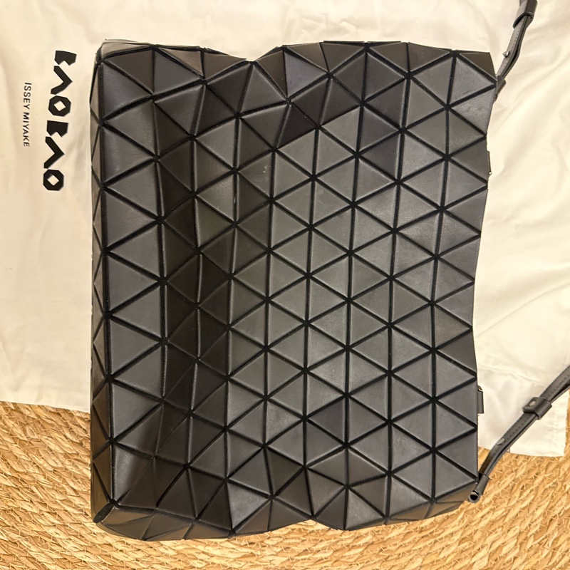 BAOBAO ISSEY MIYAKE 霧面托特包-5