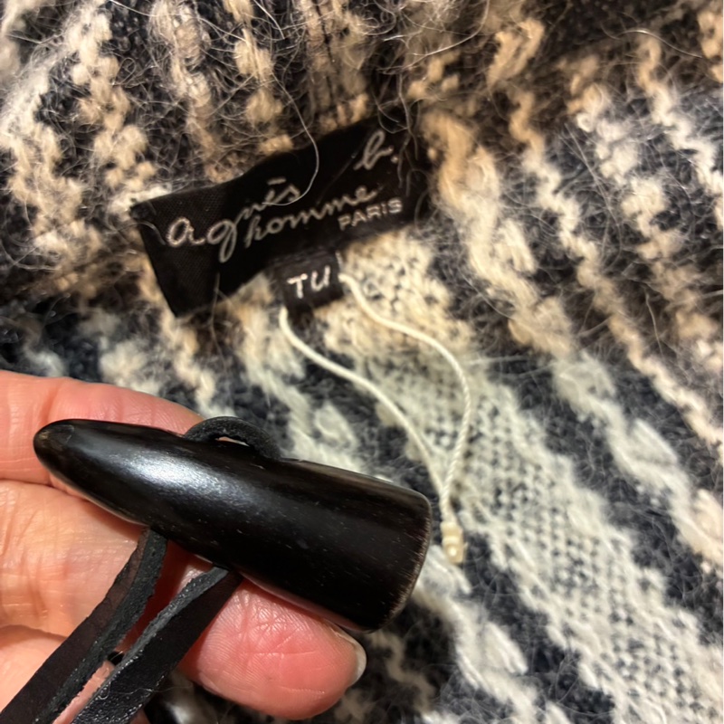 全新原價1萬多Agnes b. Homme Paris毛衣牛角釦羊毛外套-4