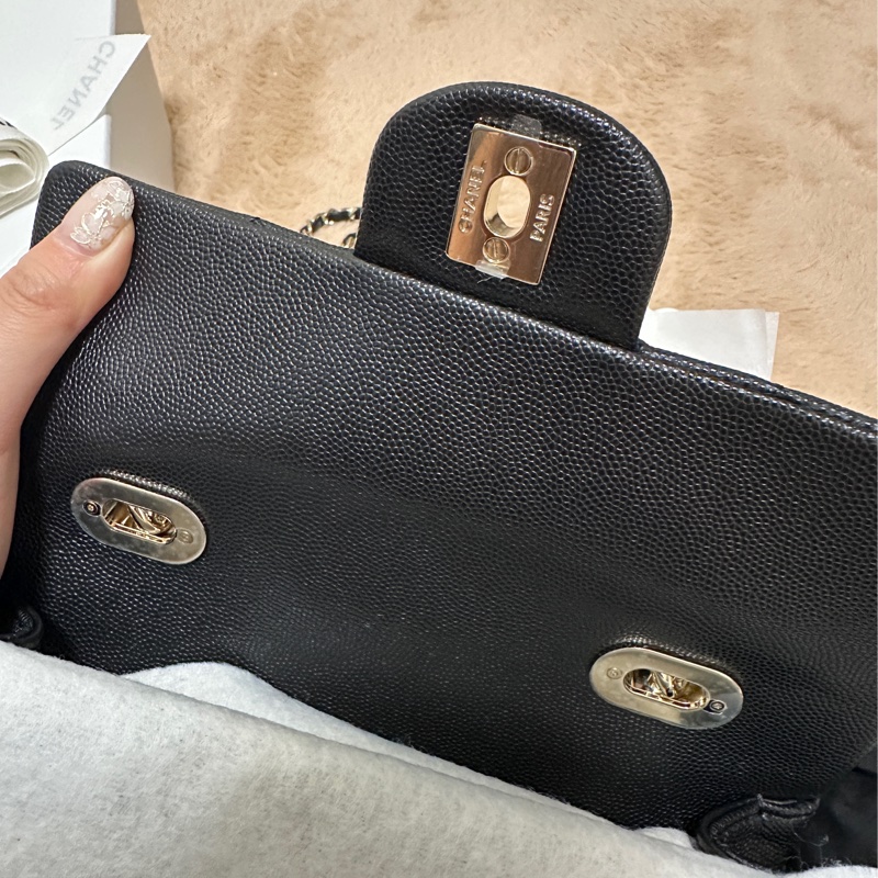 25S CHANEL SAC RABAT AVEC POIGNEE- 黑金 魚子醬牛皮(100%全新)-11
