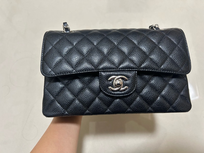 香奈兒 chanel cf 23 cf23 小號 黑銀 黑色銀釦 牛皮 保卡 26開-1