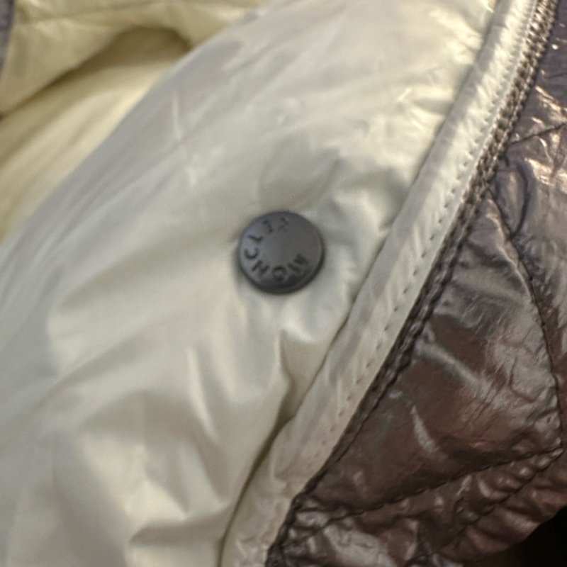 MONCLER COAT SILVER蒙可立銀色羽絨外套-19