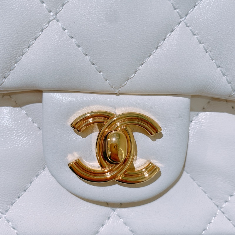 Chanel(香奈兒)奶白色金釦Handle翻蓋包CoCo斜背包-23