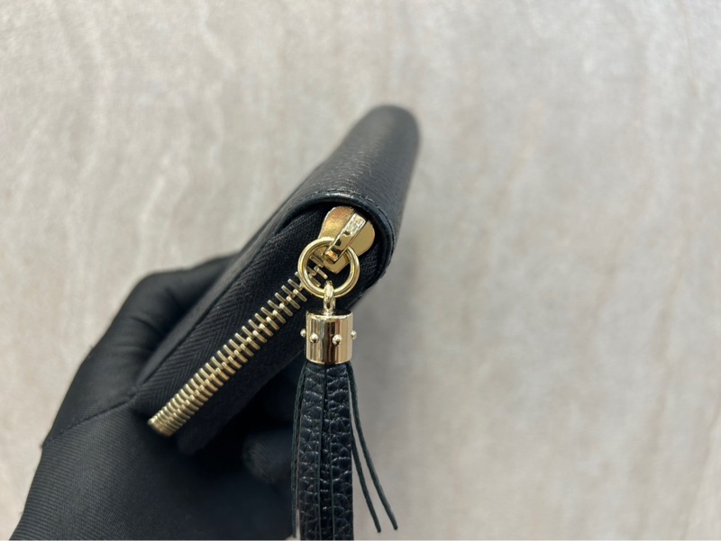GUCCI黑色牛皮雙G SOHO拉鍊零錢包598209-11