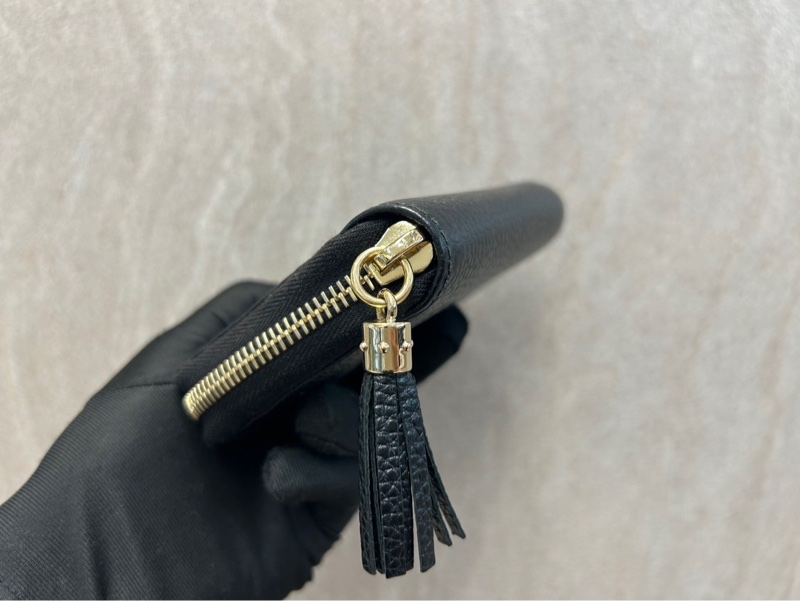 GUCCI黑色牛皮雙G SOHO拉鍊零錢包598209-12