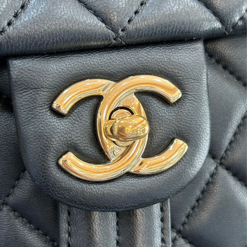 CHANEL A91121 COCO 黑色羊皮金鍊 後背包肩背包背包束口包手提包-6