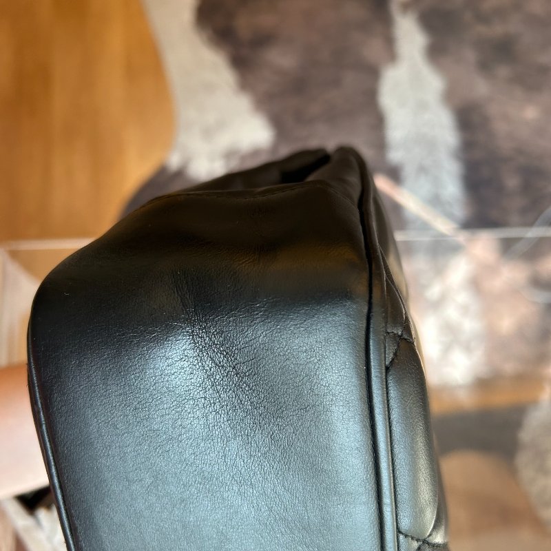 Chanel 黑金菱格紋貝嫂托特鏈條包-6