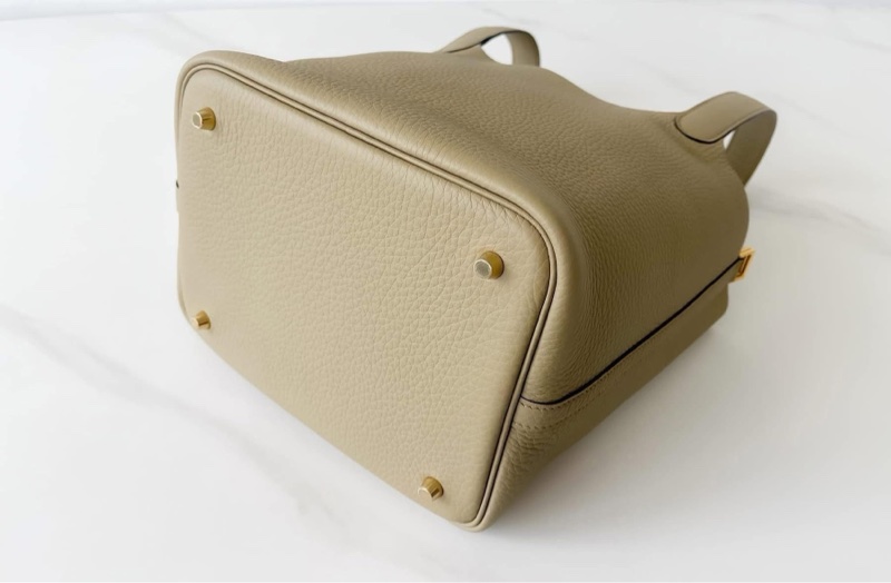 Hermes picotin22 8Q-1